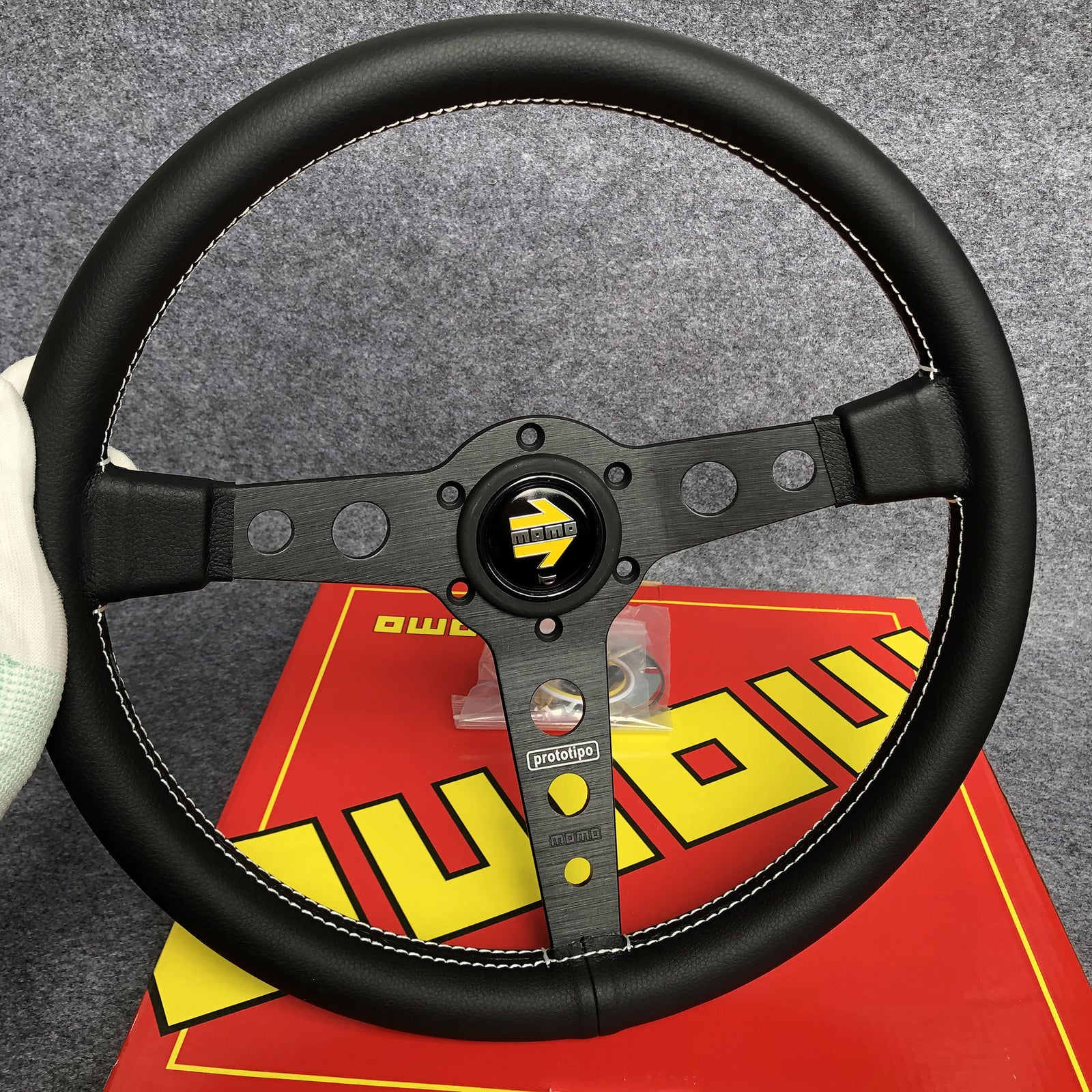 350Mm MOMO P1 Prototipo Black Spoke Leather Flat Sport Steering Wheel