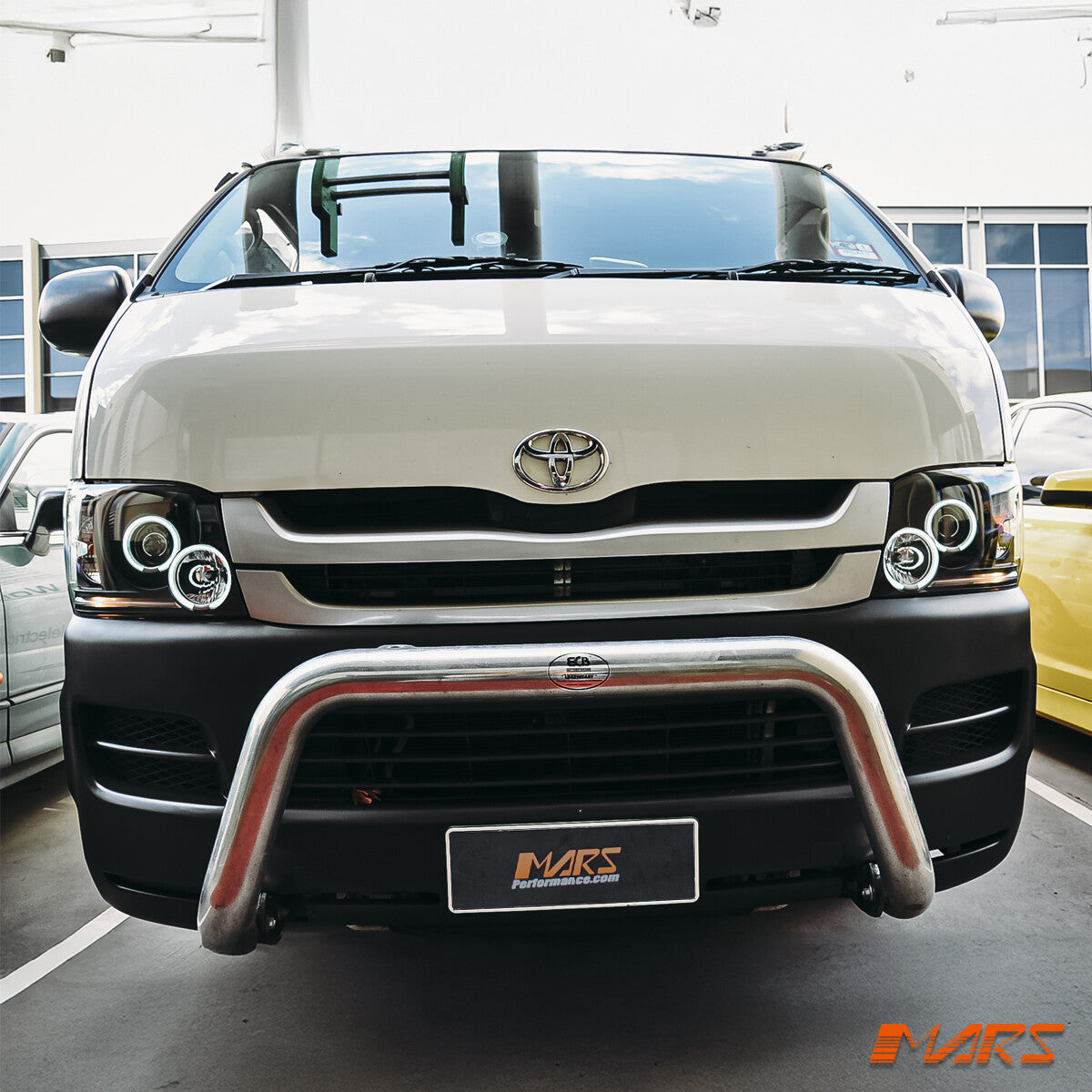 JDM Black CCFL Angel-Eyes Projector Head Lights for TOYOTA HIACE VAN 2005-10