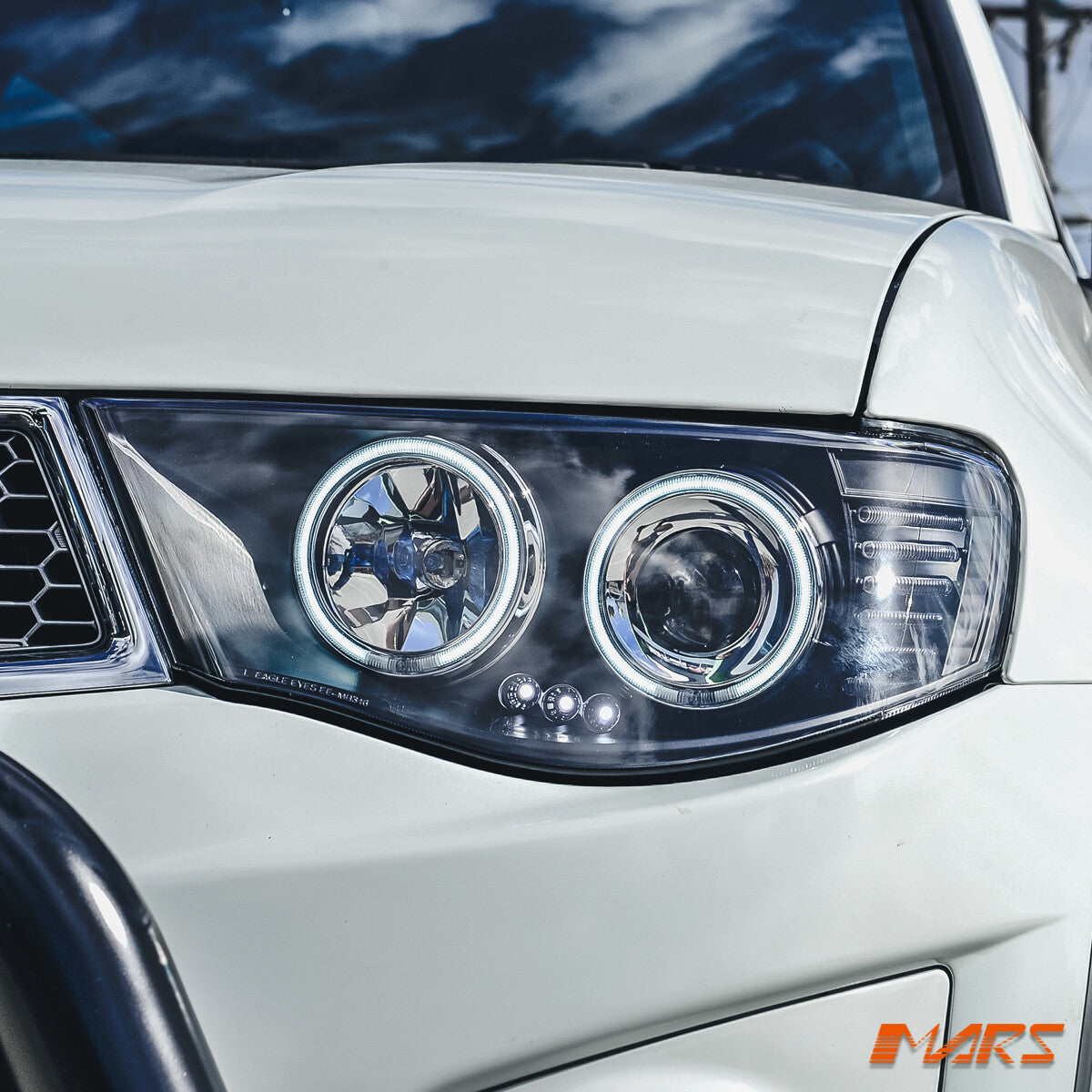 Black LED Angel Eyes Projector Headlights for Mitsubishi Triton 2006-2015 UTE